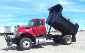 International 7500-SBA4X2-2004 Cab & Chassis Truck