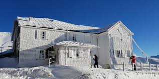 Das edmund probst haus am nebelhorn verwöhnt euch mit feinen regionalen speisen. Edmund Probst Haus Picture Of Edmund Probst Haus Oberstdorf Tripadvisor