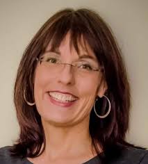 Whoever Tells the Best Story Wins: How to Use Your Own Stories to  Communicate with Power and Impact eBook : Simmons, Annette: Amazon.de:  Kindle-Shop