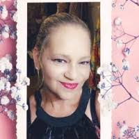 Sheila Lindell's Instagram, Twitter & Facebook