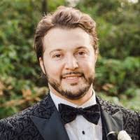 Justin Falco's Instagram, Twitter & Facebook