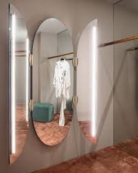 Le Triptyque Carine Gilson S Fitting Room Carinegilson Design Shop Interiors Mirror Designs