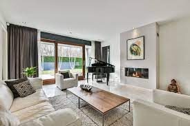 In 2021, he appeared in the television show de verraders. Moderne Villa Cabaretier Jorgen Raymann The Art Of Living Nl