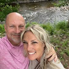 Recommendations needed for voice lessons! Who do you use?