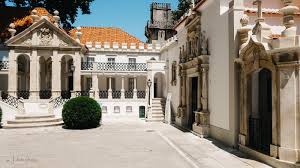 Os preços dos bilhetes nesses sítios secundários são determinados pelo vendedor e podem ser maiores ou menores que o preço do bilhete original. Coimbra Portugal Dos Pequenitos Pelo Mundo Inteiro
