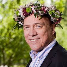 Så for å kunne analysere trafikken, tilby deg personlig informasjon og for at grunnleggende funksjoner skal fungere på nettsiden, trenger vi å benytte oss av cookies. Christer Sjogren I Love Europe Tobira Remix By Terata