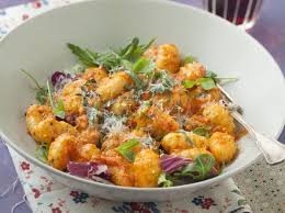 Vous trouverez des idées de recettes végétariennes pour tous les goûts : 20 Recettes Vegetariennes Qui Changent