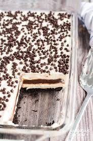 Oreo cookies, chocolate chips and a decadent pudding mixture make this so decadent. Chocolate Lasagna Recipe Amanda S Cookin One Pan Desserts