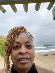 HAPPY BIRTHDAY Barry Knotts . MAY GOD CONTINUES TO BLESS YOU.