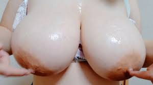 Big Tits Lotion Nipple Masturbation Nipple come Big Tits Married Woman -  Pornhub.com