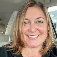 Lee Fessler Gatewood (@lee.the.pt) • Threads, Say more