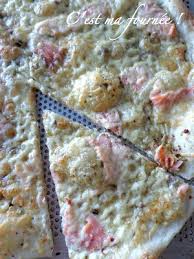 C Est Ma Fournee Pizza Bianca Au Saumon Zaatar Et Baies Roses Et Petit Topo Sur L Importance De La Cuisson Alimentation Pizza Cuisson Des Aliments