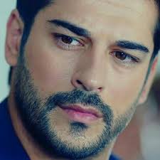 Pin By Franceseattle On Turky Turkish Film Turkish Men Romantic Couple Hug