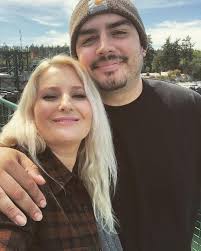 Does anyone know a Sarah Cecil? Trying to get ahold of her but I don't know  if she was a tourist or not. Thanks in advance!