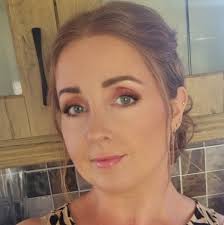 🥹 Actress DIANE KEATON ✝️ included her golden retriever, Reggie, in her  will. The actress left him a $5 million trust fund to cover all his  expenses and to make donations to