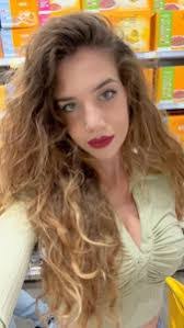 Alessia Mineo's Instagram, Twitter & Facebook