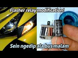 Cynemo motorcycle led turn signal lights blinkers front rear indicators for motorbike yamaha scooter harley cruiser honda kawasaki bmw suzuki only authorized seller of toogoo can sell under toogoo listings. How To Make The Lights Blink Quickly By Modifying The Flasher Relay Youtube
