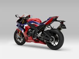 Two colour schemes are available in australia, the hrc inspired grand prix red (tri colour), or a more clandestine matte pearl black. Honda Cbr1000rr R Fireblade Sp Alle Technischen Daten Zum Modell Cbr1000rr R Fireblade Sp Von Honda