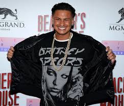 According to allure, this week, for the first time, delvecchio shared a photo of himself without his signature gelled hair. Pauly D Posted A Picture Without Hair Gel And He S Really Hot