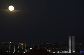 No hemisfério norte, o solstício de verão ocorre em 20 ou 21 de junho e no solstício de inverno em 21 ou 22 de dezembro. Solsticio Marca Inicio Oficial Do Inverno E Traz A Noite Mais Longa Do Ano Agencia Brasil