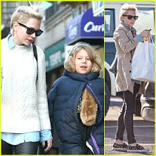 In 2008, the movie world was in mourning when australian actor heath ledger passed away at the tender age of 28. Matilda Ledger Photos News And Videos Just Jared