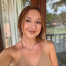 Kiana Graham's Instagram, Twitter & Facebook