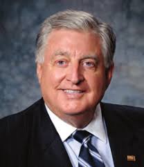 Dominican Moves Forward in the Santa Cruz Community