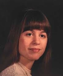 Lynn Esser's Instagram, Twitter & Facebook