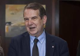 Caballero replica a Mañueco que Vigo solo tiene «cuatro conexiones» al día  con Madrid