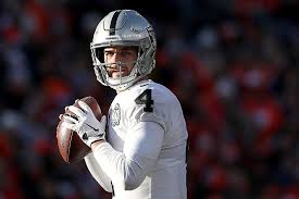 San francisco 49ers and oakland raiders. Derek Carr Raiders Trending Upward But 7 9 Finish Isn T Good Enough Sfchronicle Com