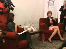 « è la mamma di batman, fa finta di essere mary poppins, assomiglia a crudelia. Il Sindaco Di Milano Letizia Moratti Si Racconta Youtube