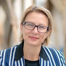 Carol Allbritton's Instagram, Twitter & Facebook