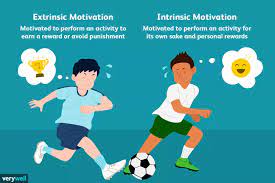 Dengan demikian, dunia nyata meliputi baik motivasi intrinsik maupun ekstrinsik serta terlalu sering motivasi intrinsik dan ekstrinsik telah diadu terhadap satu sama lain sebagai kutub yang berlawanan. Belajar Tentang Motivasi Dan Mengelola Diri Psychology