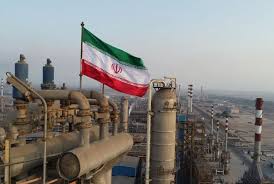 بیانیه وزارت خارجه ایران در پی لغو مجوز نفتی توسط آمریکا: هر اقدامی برای صیانت از منافع و امنیت ملی خود...