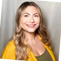 Amber Mercer's Instagram, Twitter & Facebook