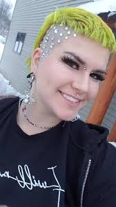 Honey you don't want me to dye my hair to green, 😍which color would you  prefer then ? I'm seriously confused right now honey 🥰 Should I dye it to  yellow, purple