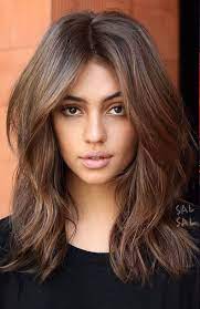 Voluminous Hair With Several Layers And Texture Haircuts Hairstyles Inspiration Medium Curly Hair Styles Thick Hair Styles Hair Styles