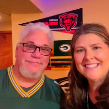 What should be taught to automotive students and what are the average pay  rates for technicians?