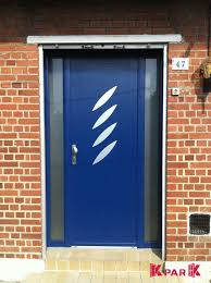 Porte D Entree Bleue En Aluminium Gamme Minerale Modele Saphir Porte Entree Aluminium Portes Entree