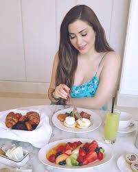 وشاركت الفنانة بلقطات مُصورة، منذ أيام، من. Nesreen Tafesh Nesreentafesh10 Twitter