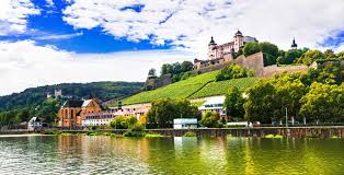 Das brauchst du fürs wandern im fränkischen weinland. Die Schonsten Aktivitaten In Und Um Wurzburg Der Sonnenklar Tv Reiseblogder Sonnenklar Tv Reiseblog