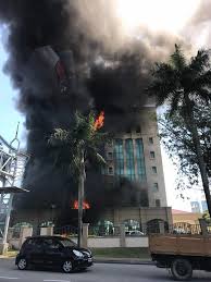 Fire at an ovh data center in europe takes down millions of sites, including wp rocket and imagify. Update Hold On To Your Pension The Epf Building Is On Fire Coconuts Kl