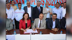 > i̇zenerji̇'de toplu sözleşme imzalandı. Izenerji De Toplu Is Sozlesmesi Imzalandi