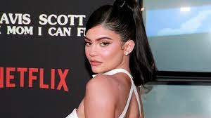 Kylie jenner joins the growing list of celebrities who have made generous donations towards the coronavirus relief efforts. Kylie Jenner Donates 1 Million To Help Fight Coronavirus Allure