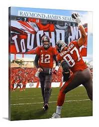 Sponsored Rob Gronkowski And Tom Brady Tampa Bay Buccaneers Canvas 8x10 Gronk Touchdown In 2020 Gronkowski Rob Gronkowski Gronk