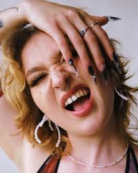 SCULPTURES” 3/3 Talent: Jerri Davis @urfavjerri Creative direction: Ashley  Christian @ashley.christian Look 1 (bow skirt): Maria Mendes @maram_lia  Look 2 (structured bodice): Arianna Antonia @ariannaantoniazzi Look 3  (hat): Jenny Beattie ...