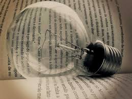 Ogrenmek Ve Ogretmek Bir Isik Kaynagi Olmak Gibidir Bir Baska Kaynaktan Aldigin Enerjiyi Kendini Eskitecegini Ve Tuketeceg Quantum Physics Light Bulb Physics