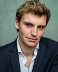 Got new headshots! Here is one of them 😬 Cheese!!!