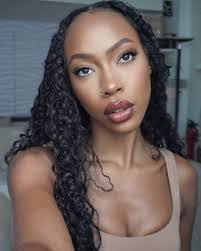 Andrea Keesee's Instagram, Twitter & Facebook