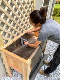 Need inspiration or are you ready to tackle your next western red cedar outdoor project? How To Make A Diy Raised Planter With Trellis Tutorial And Plans